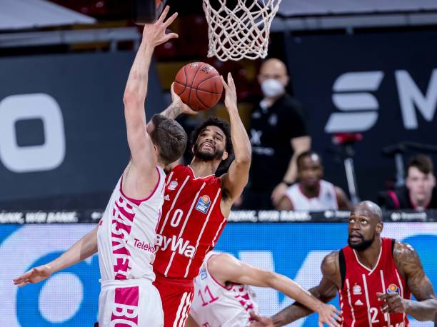 坚实后盾 坚实后盾