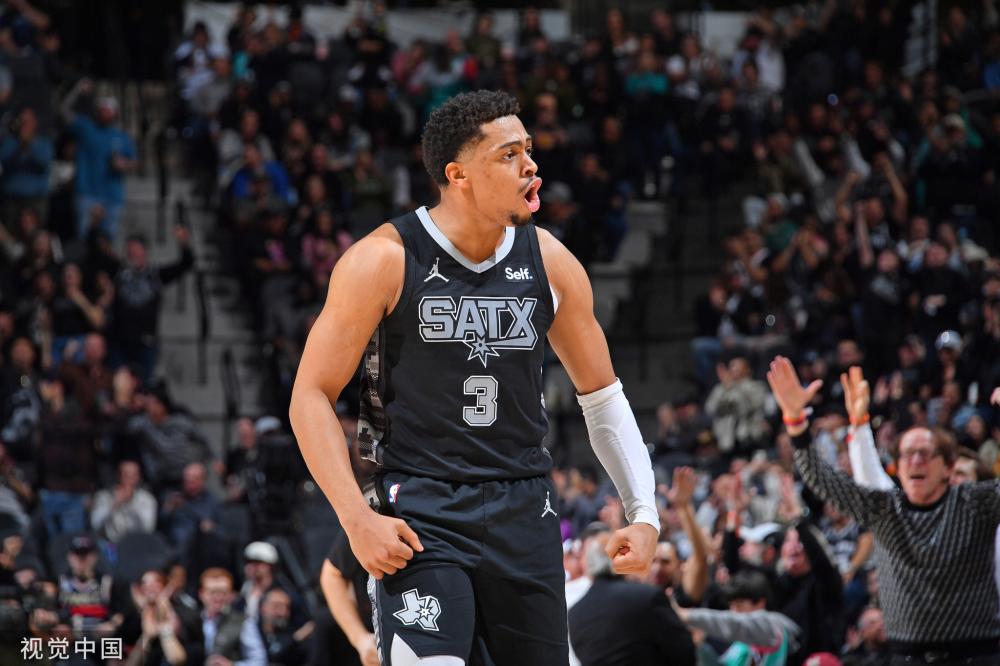 而在德甲联 而在德甲联